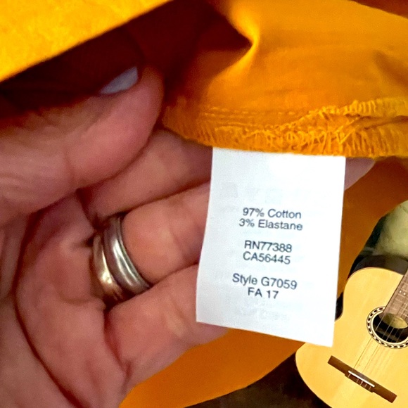 J. CREW new blouse beautiful color - Picture 3 of 3